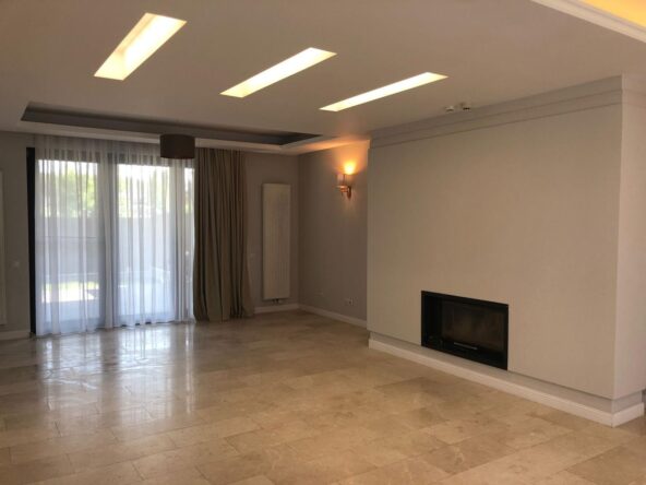 Amazing villa for rent in Oxoford Gardens Pipera, Palace Estate