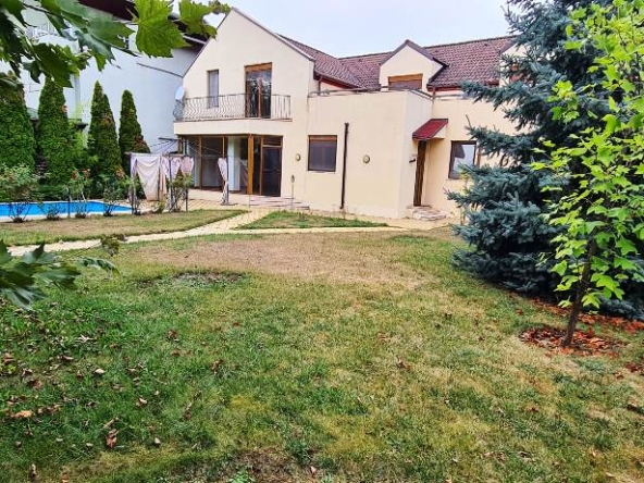 Individual villa for sale Iancu Nicolae Pipera, Palace Estate