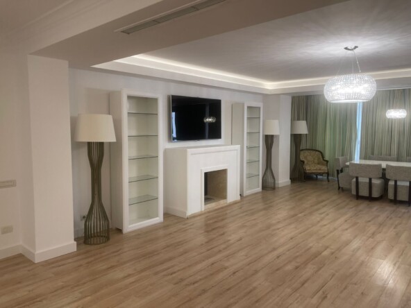 Rent Elegant Apartment -4 Herastrau rooms, Palace Estate